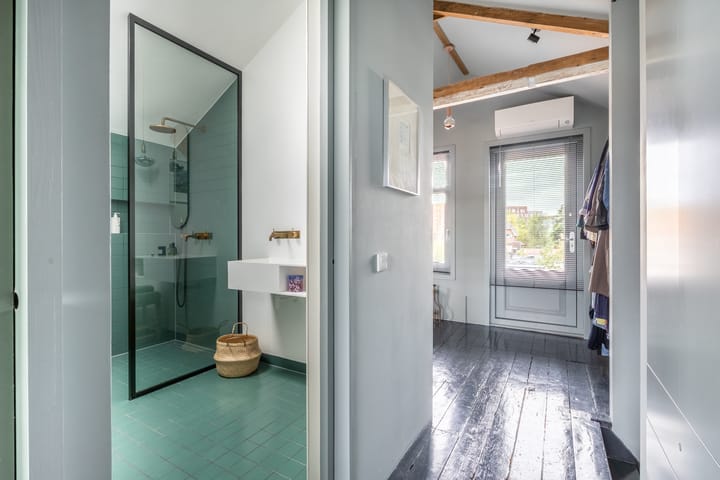 Photo 28 of Oranjestraat 1