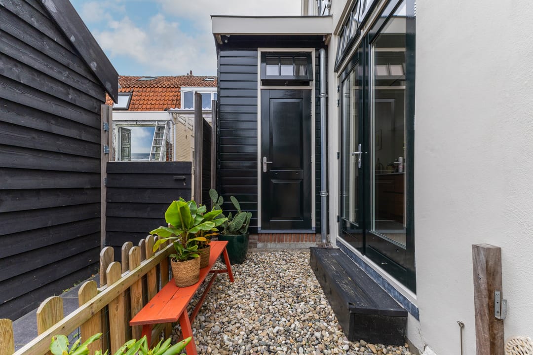 Photo 47 of Oranjestraat 1