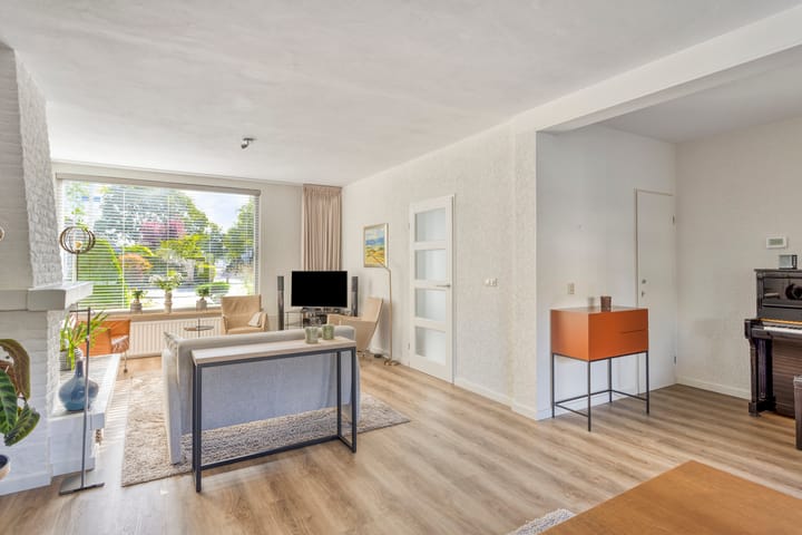 Foto 2 van Busweg 57