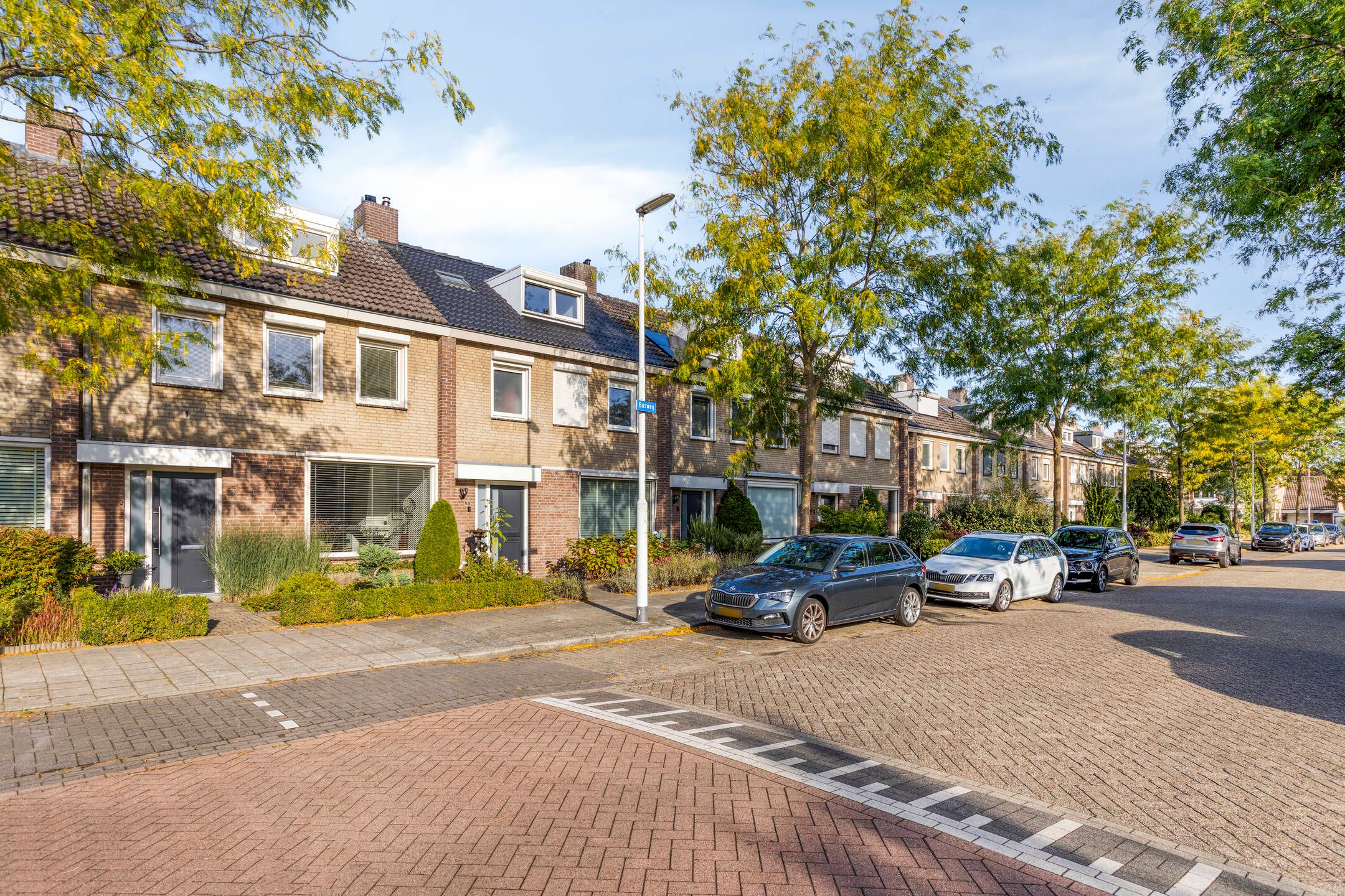 Foto 6 van Busweg 57