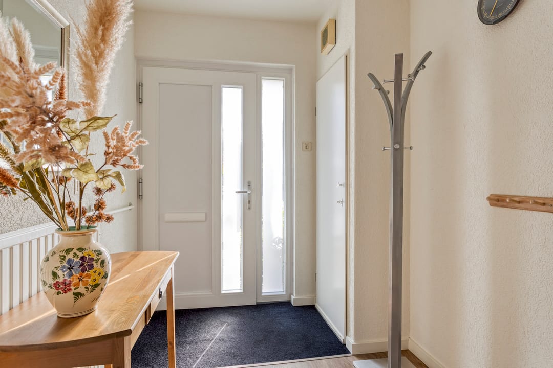 Foto 8 van Busweg 57