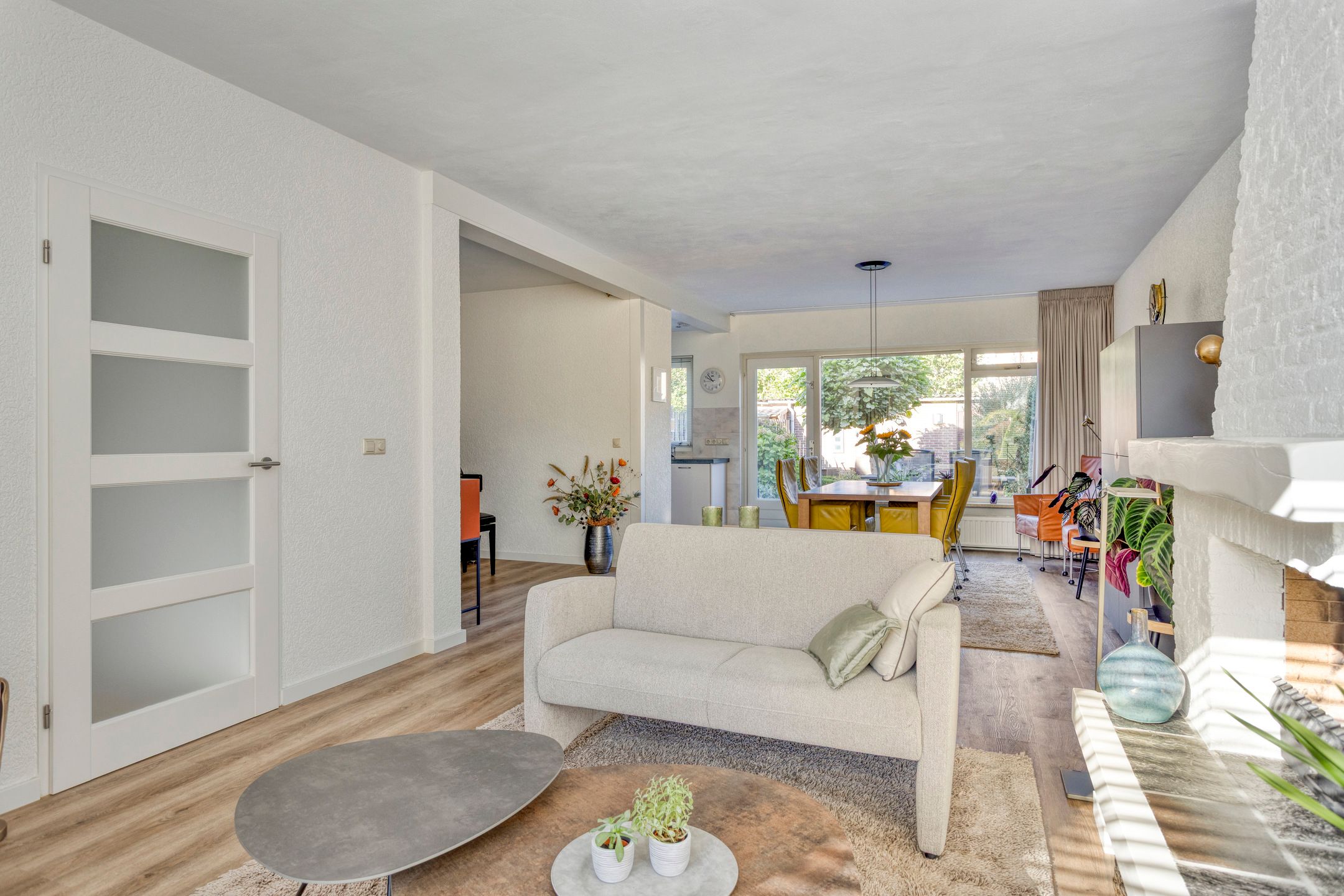 Foto 12 van Busweg 57