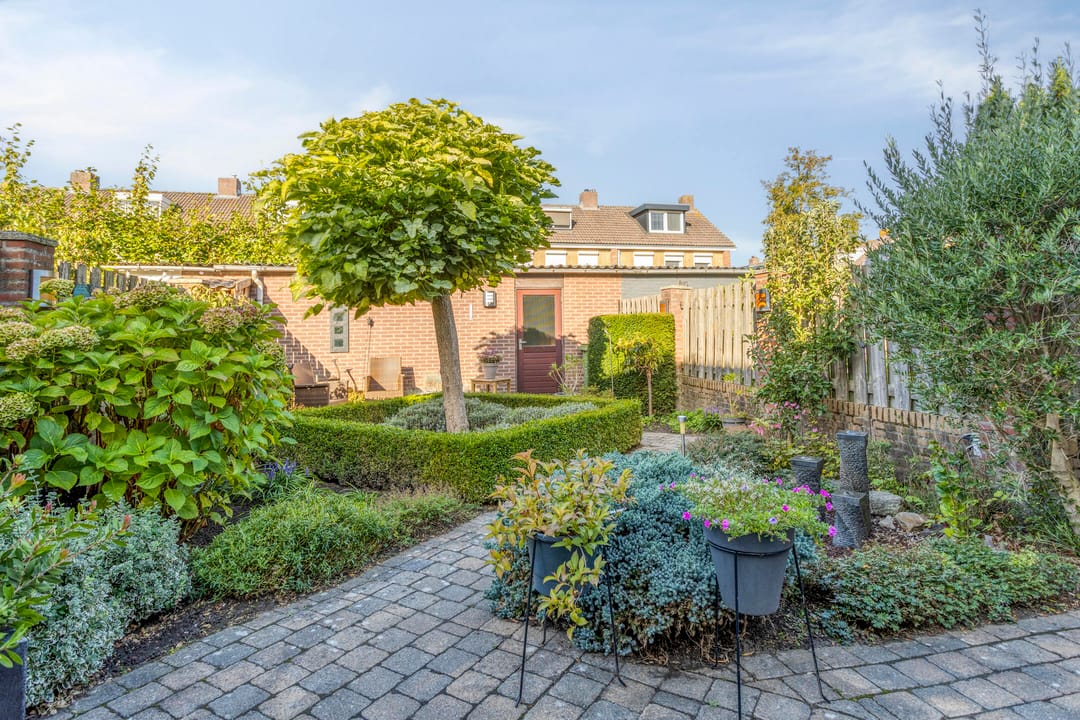 Foto 32 van Busweg 57