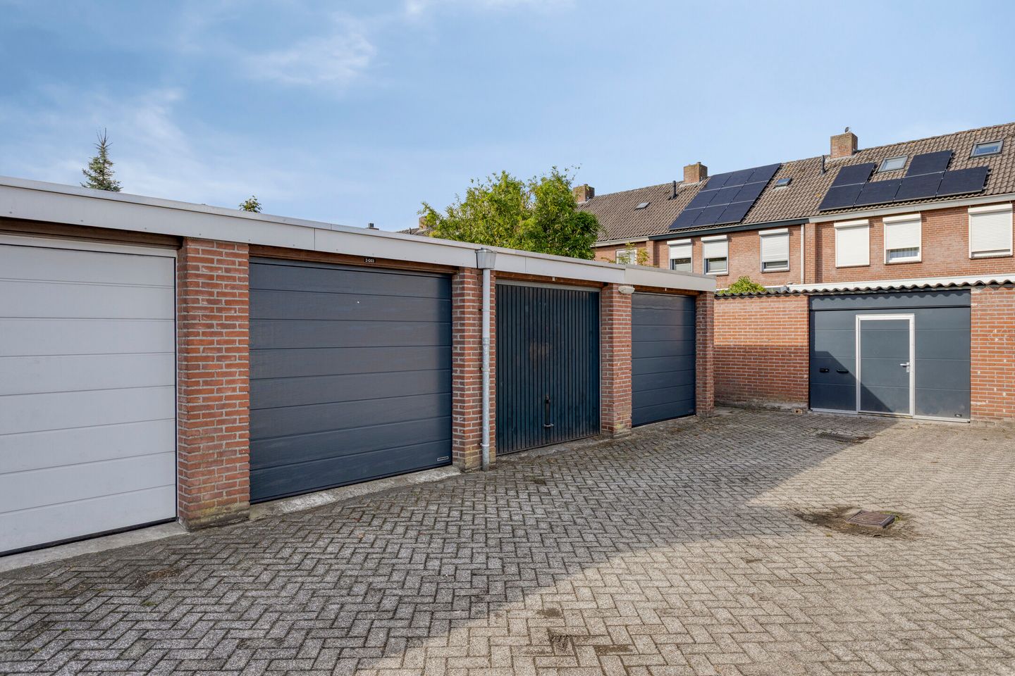 Foto 35 van Busweg 57