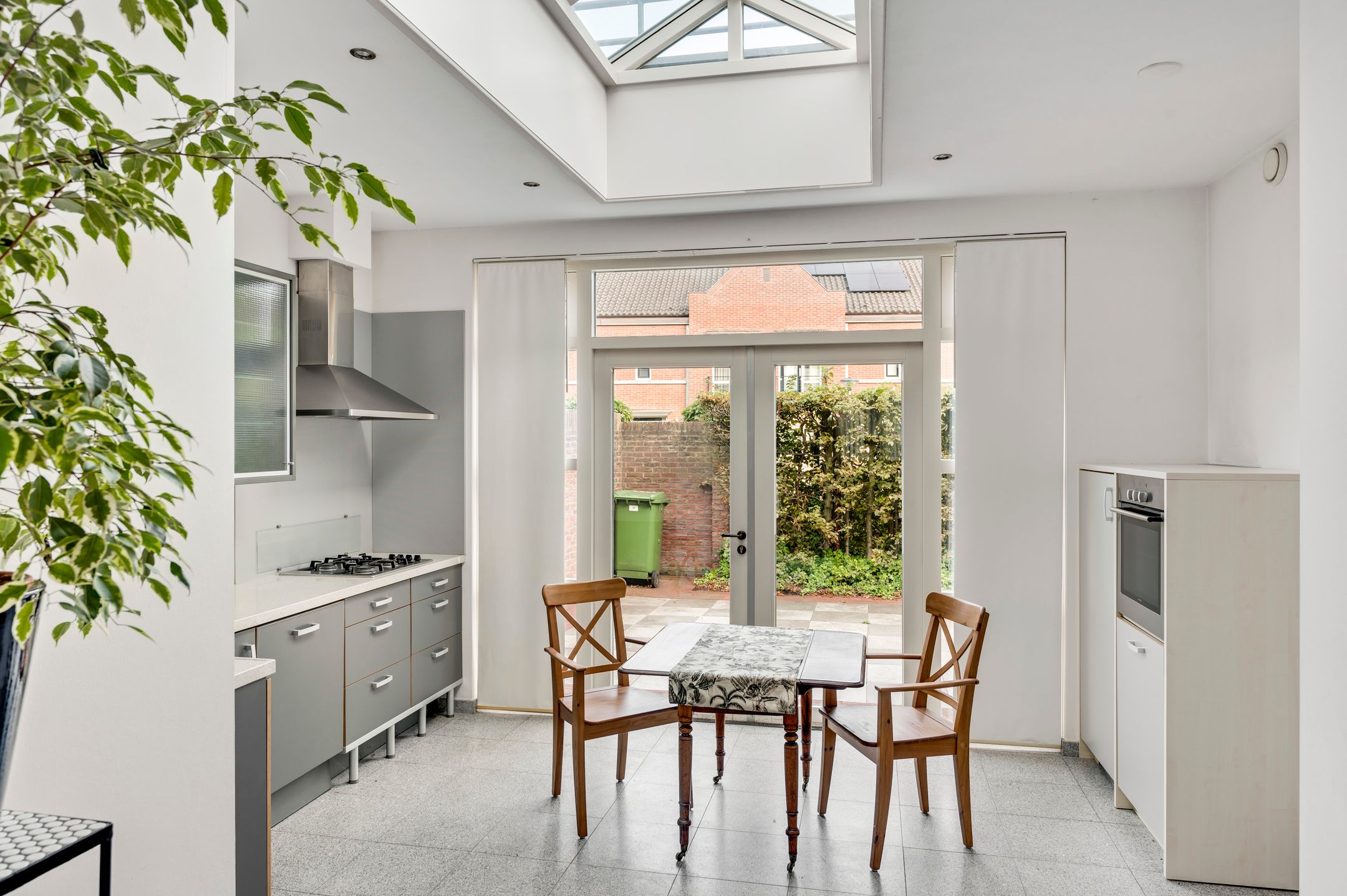 Foto 6 van Biest 108