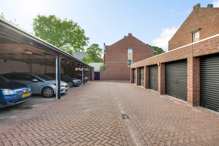 Foto 8 van Biest 108