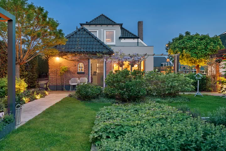 Foto 17 van Moerheimstraat 104