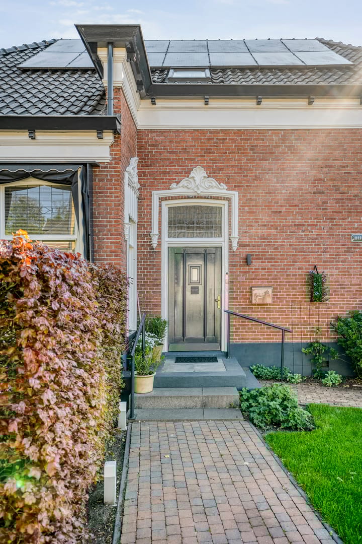 Foto 33 van Moerheimstraat 104