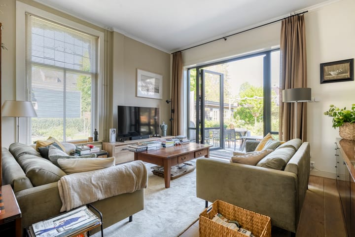 Foto 45 van Moerheimstraat 104