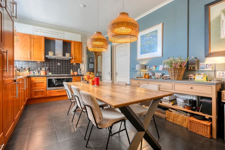 Foto 49 van Moerheimstraat 104