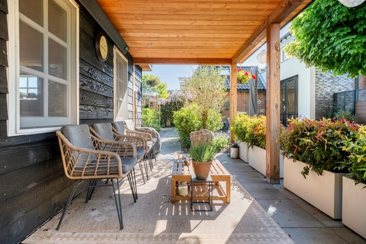 Foto 68 van Moerheimstraat 104