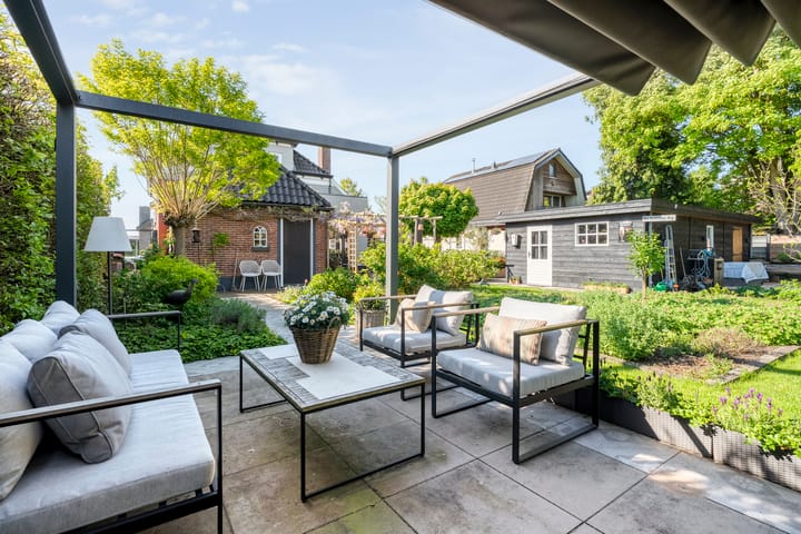 Foto 79 van Moerheimstraat 104