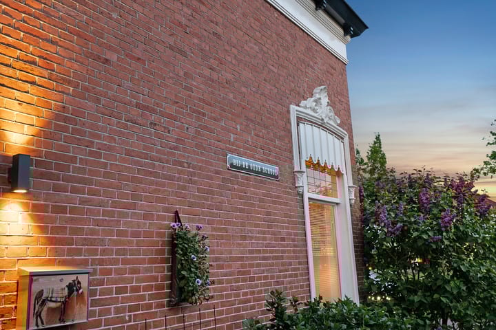 Foto 89 van Moerheimstraat 104