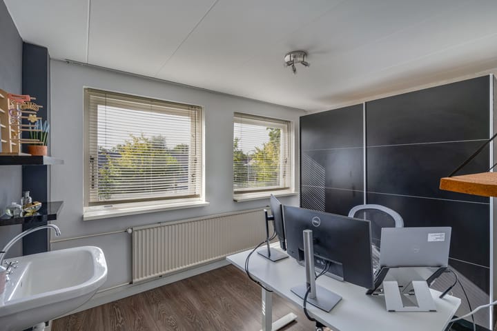 Photo 43 of Sportweg 65