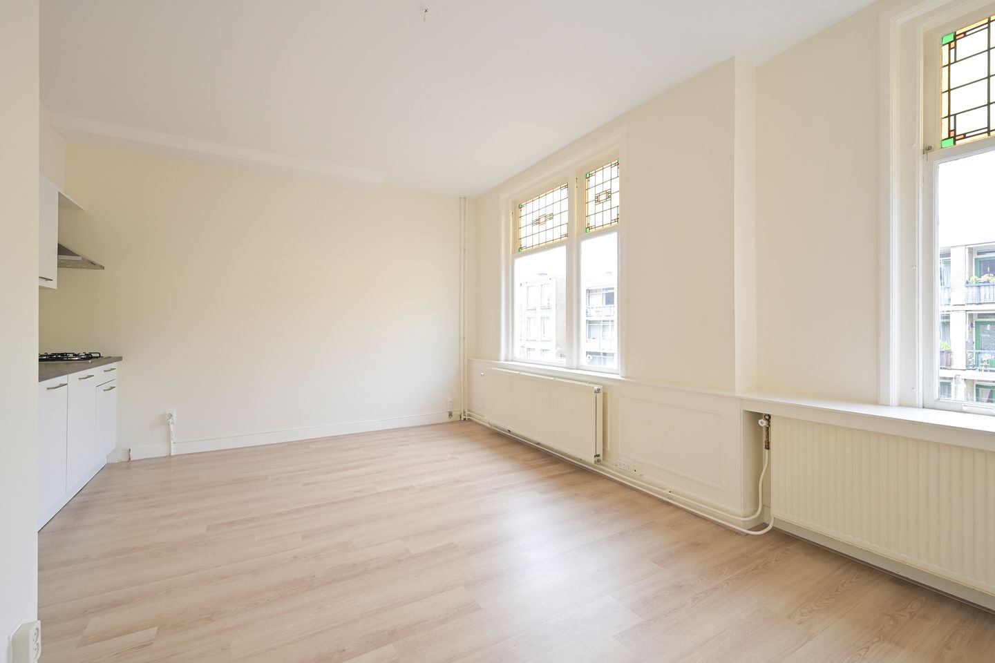 Photo 10 of Loosduinse Hoofdstraat 102-A