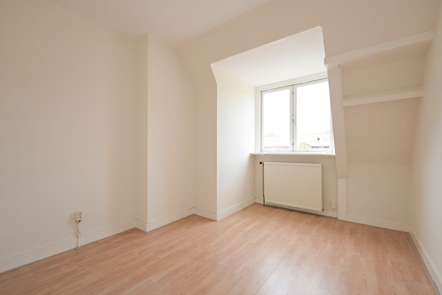 Photo 19 of Loosduinse Hoofdstraat 102-A