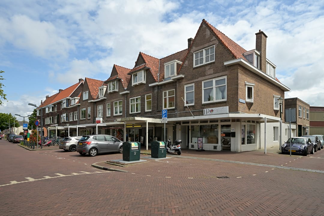 Photo 22 of Loosduinse Hoofdstraat 102-A