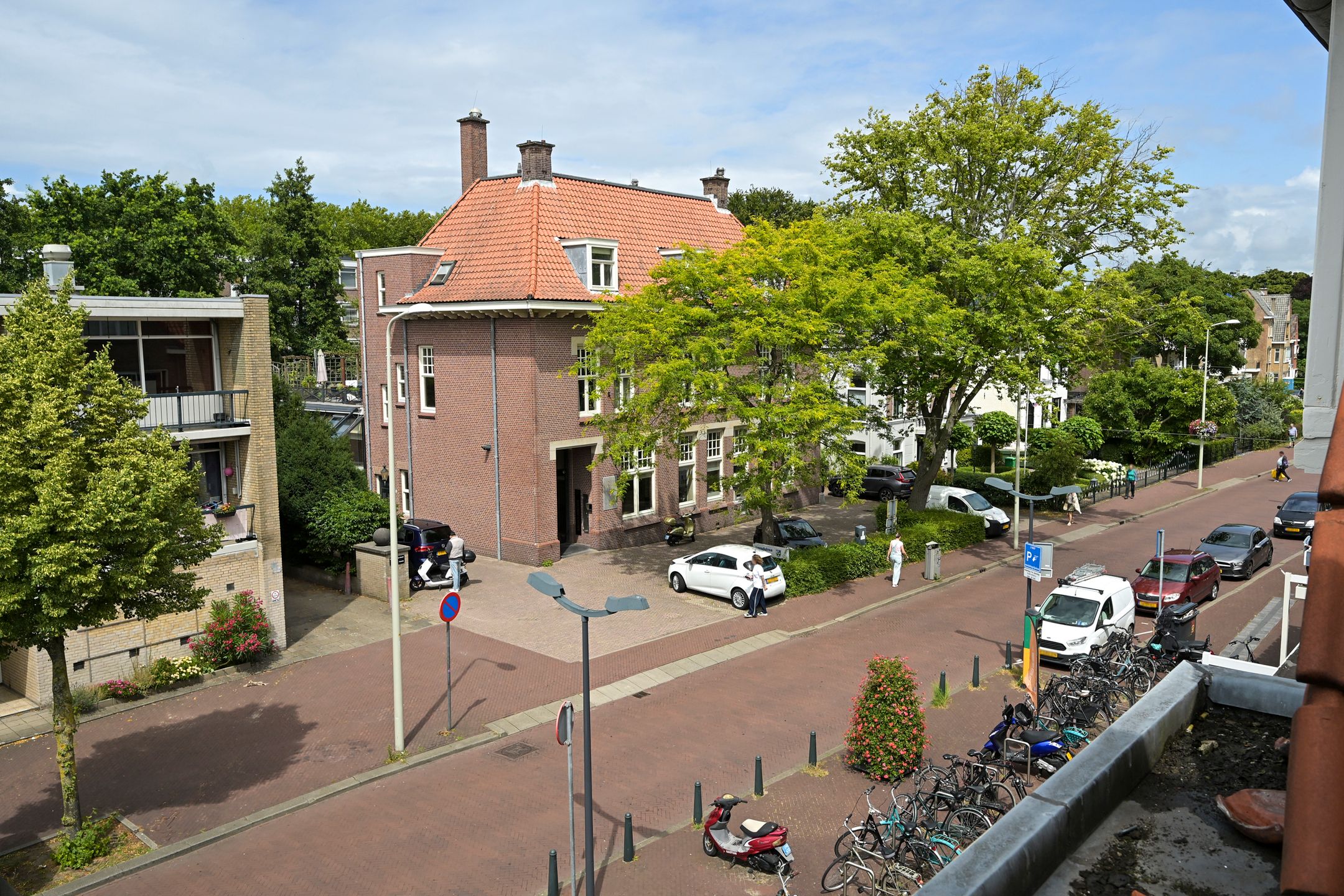 Photo 24 of Loosduinse Hoofdstraat 102-A