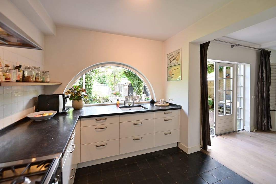 Foto 13 van B. van Rooijenstraat 60