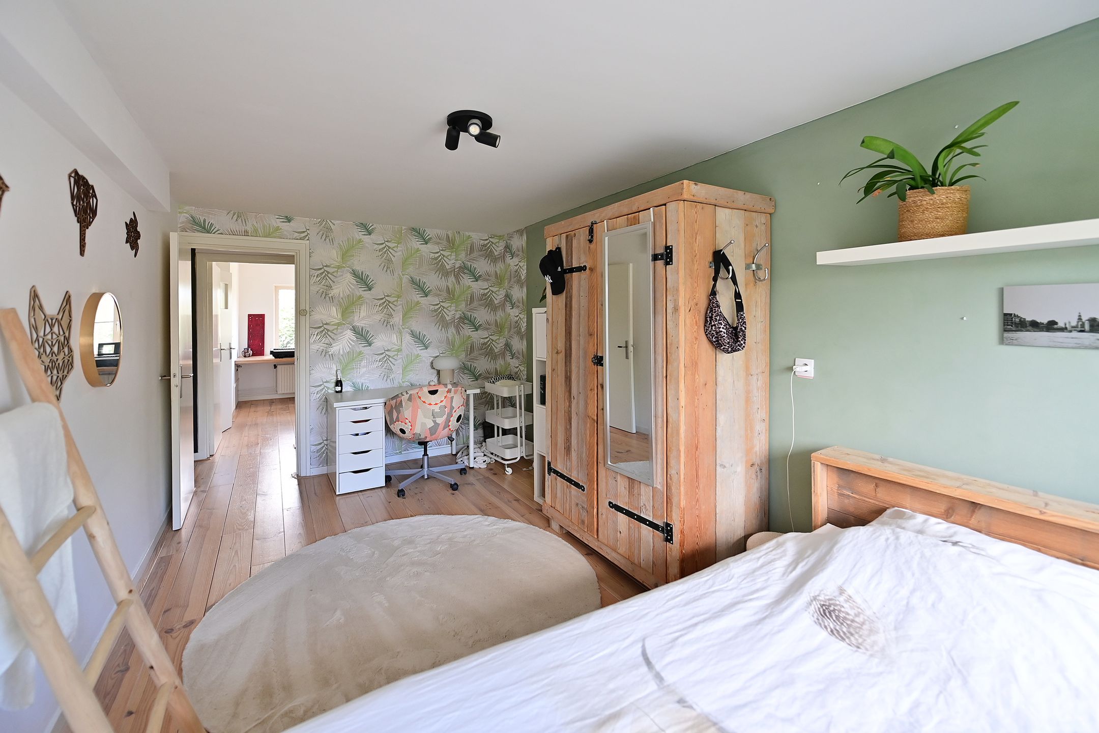 Foto 18 van B. van Rooijenstraat 60