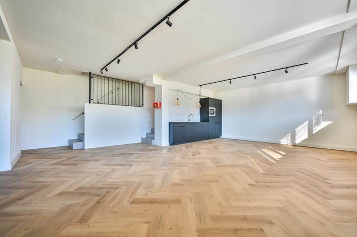 Beneluxlaan 8, Utrecht