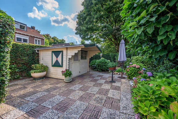 Foto 43 van van Dolhoffstraat 1