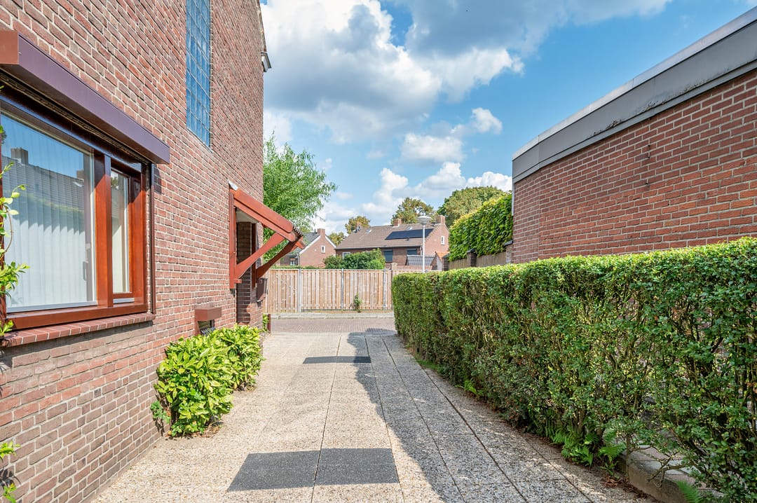 Photo 47 of van Dolhoffstraat 1