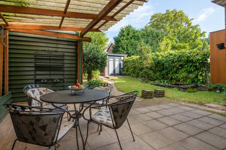 Photo 20 of Adama van Scheltemastraat 12