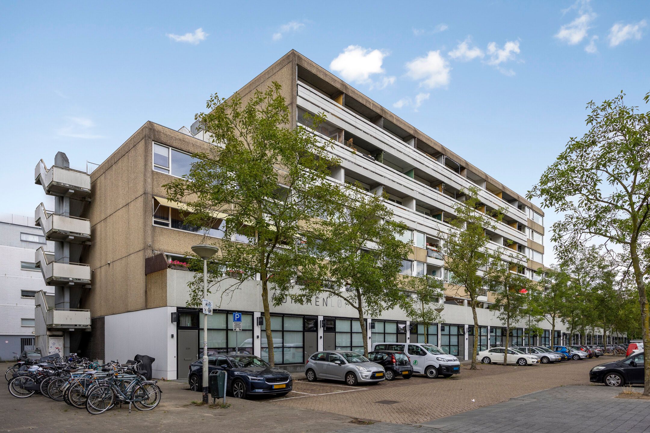 Foto 33 van Adriaan van Bergenstraat 356