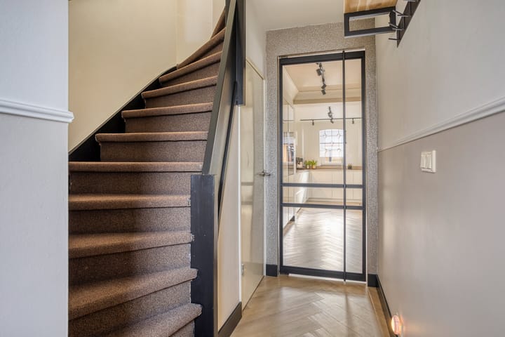 Foto 2 van Mahoniehoutstraat 43