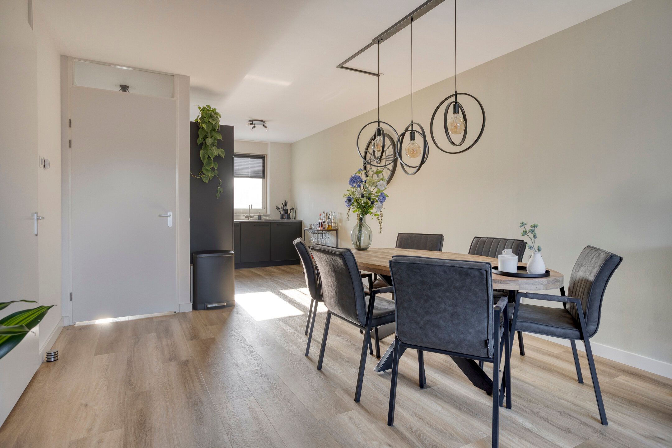 Foto 12 van Pyriet 6