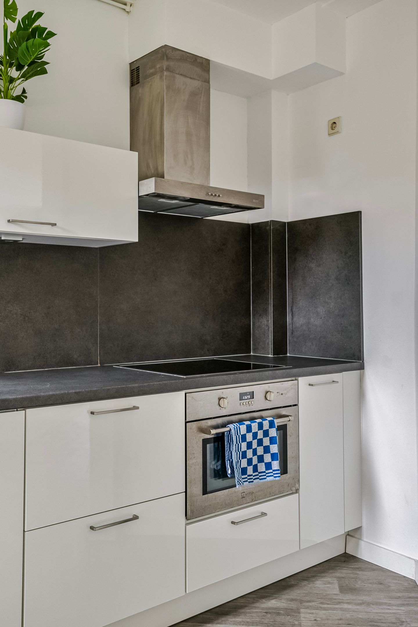 Foto 15 van Indischestraat 93