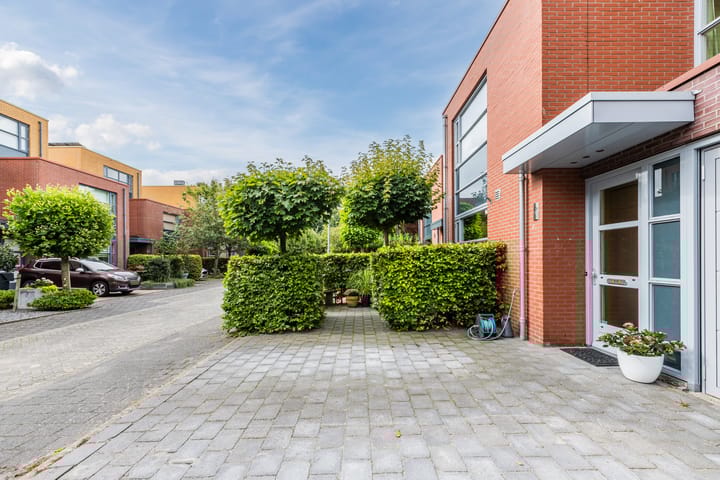 Photo 6 of Willem Hedastraat 16