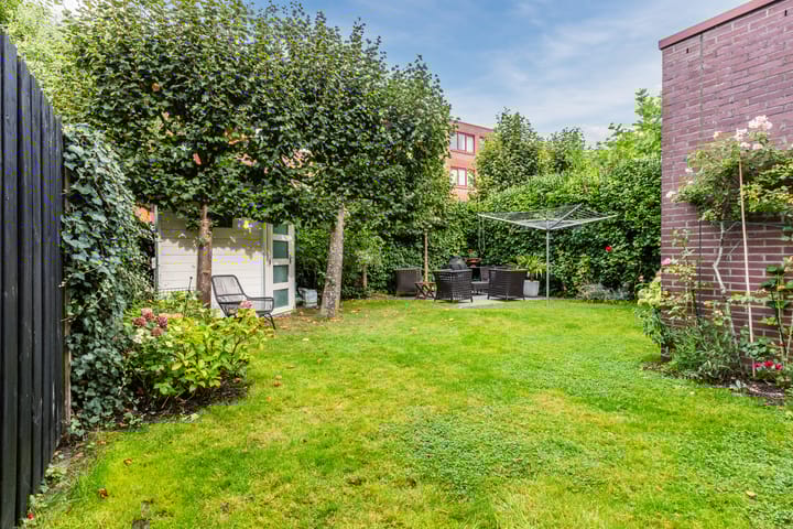 Photo 37 of Willem Hedastraat 16