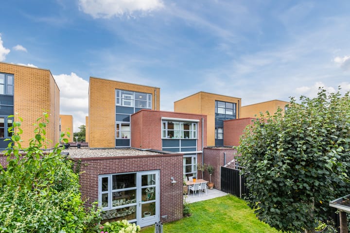 Photo 43 of Willem Hedastraat 16