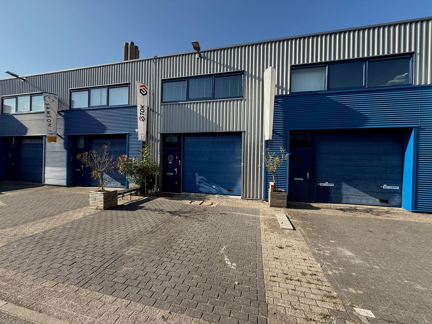Bekijk foto 1 van Dynamoweg 17