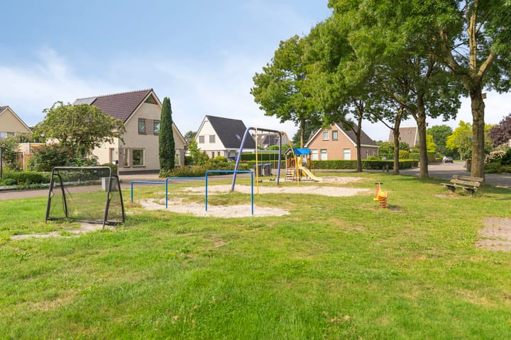 Photo 6 of Leeksterweg 18