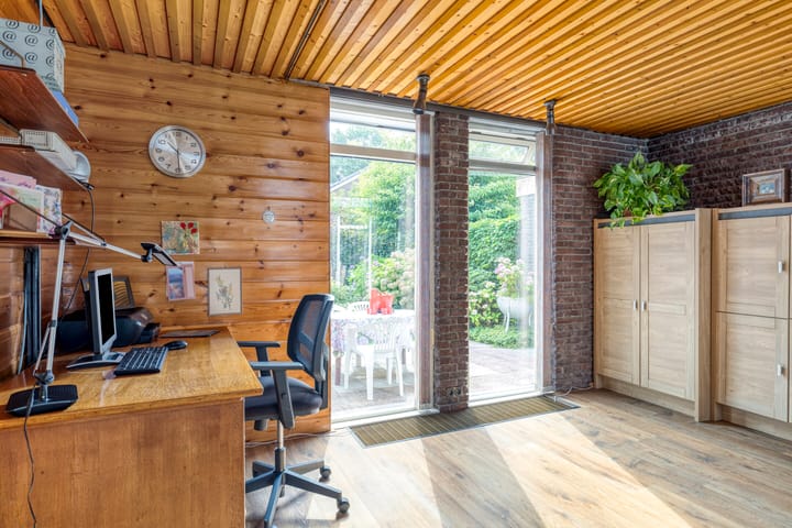 Photo 22 of Leeksterweg 18