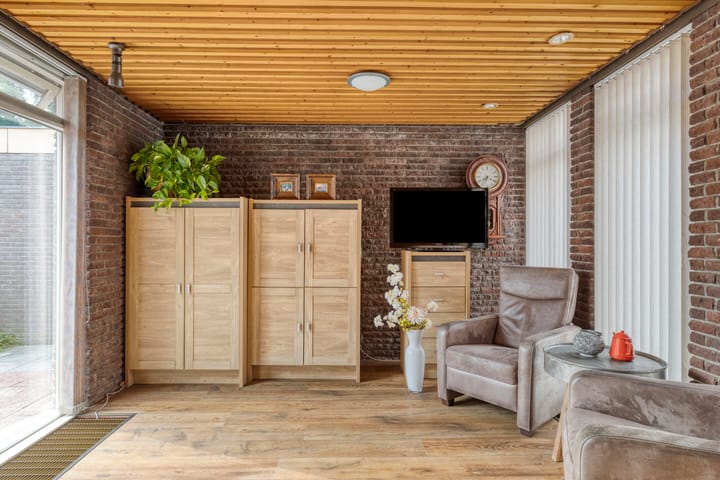 Photo 24 of Leeksterweg 18