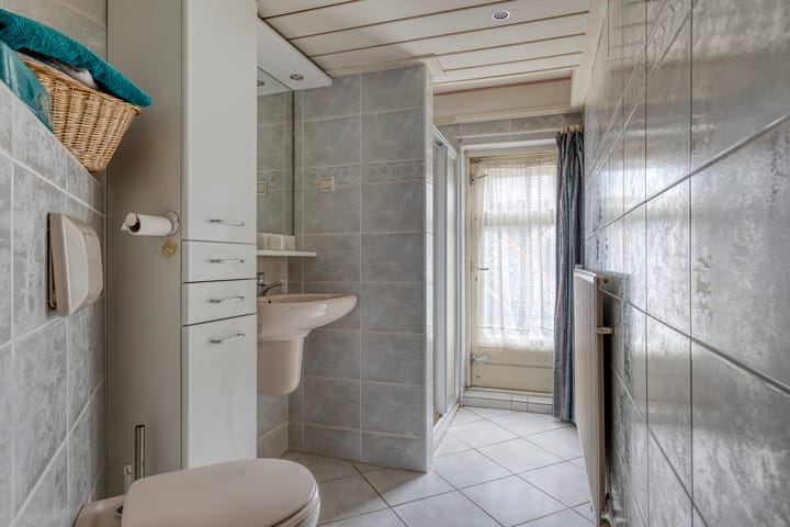 Photo 32 of Leeksterweg 18