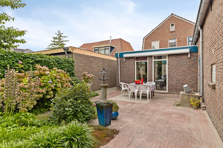 Photo 44 of Leeksterweg 18