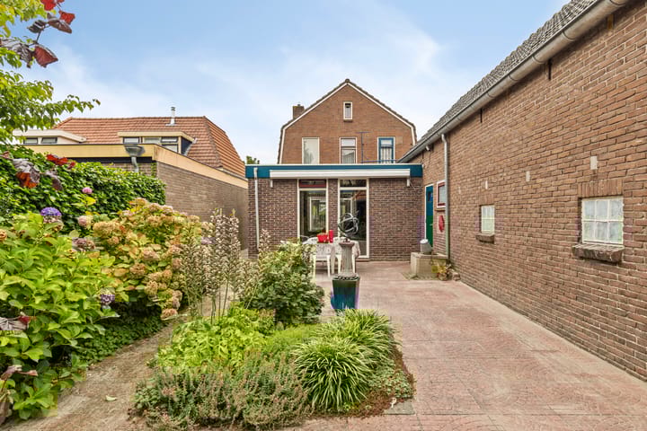 Photo 45 of Leeksterweg 18