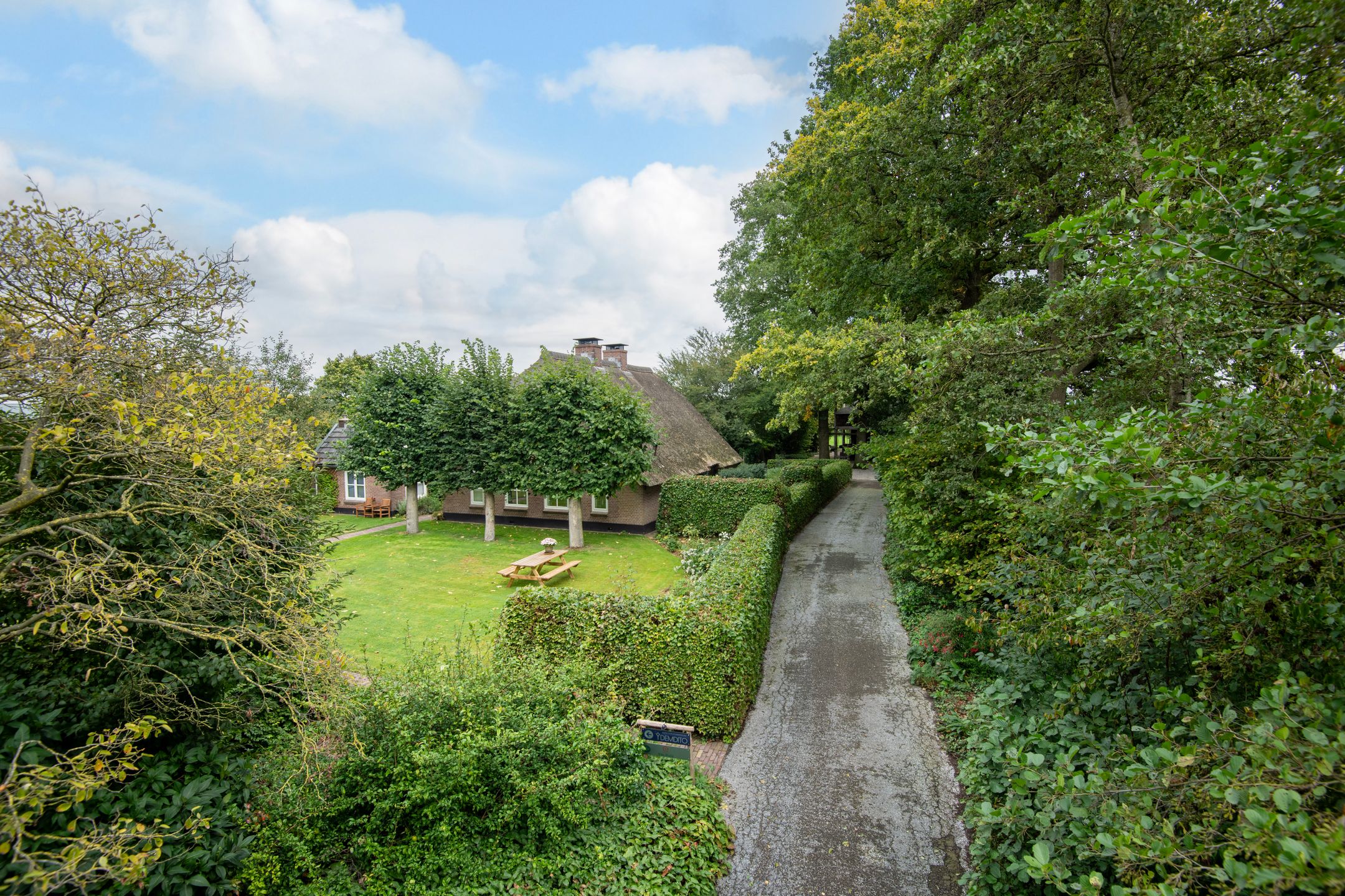 Foto 66 van Donkervoorterweg 12