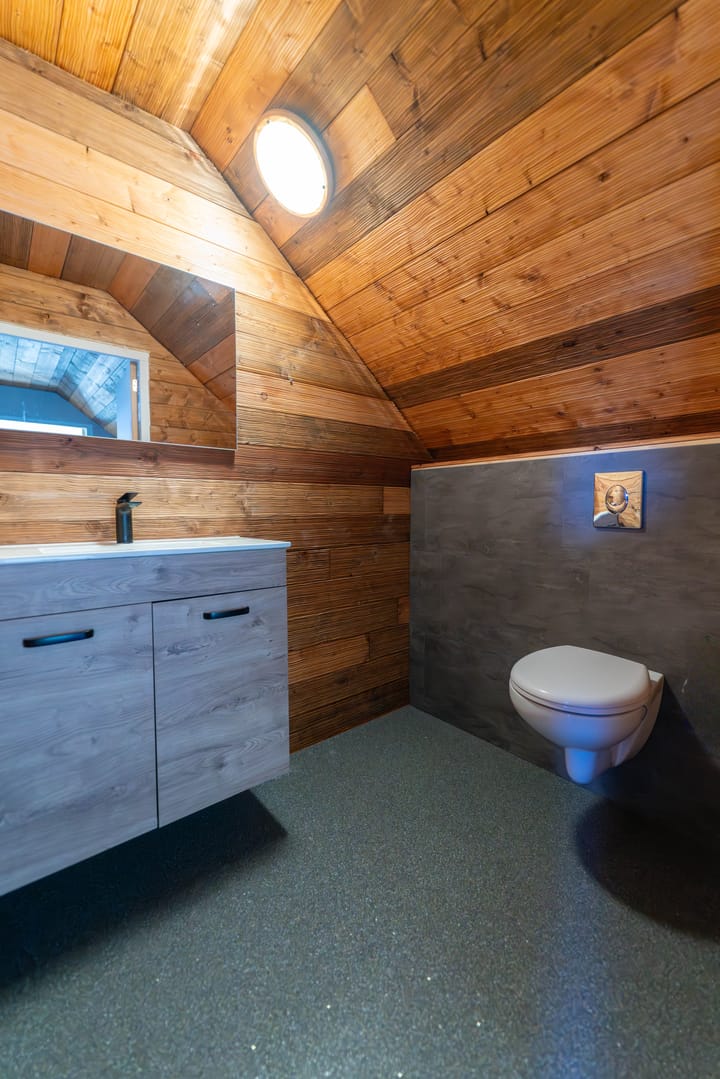 Foto 9 van Deckersstraat 12