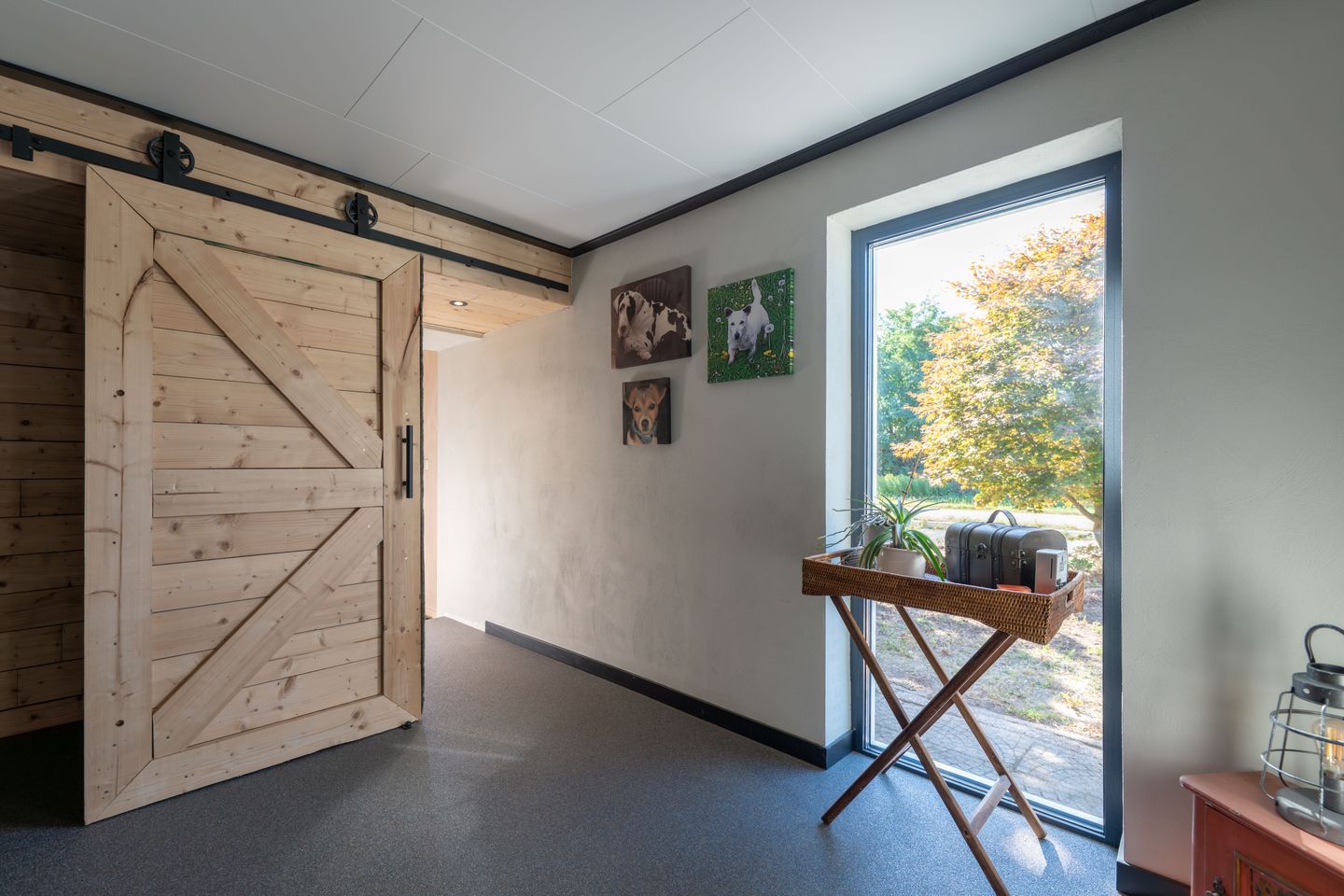 Photo 10 of Deckersstraat 12