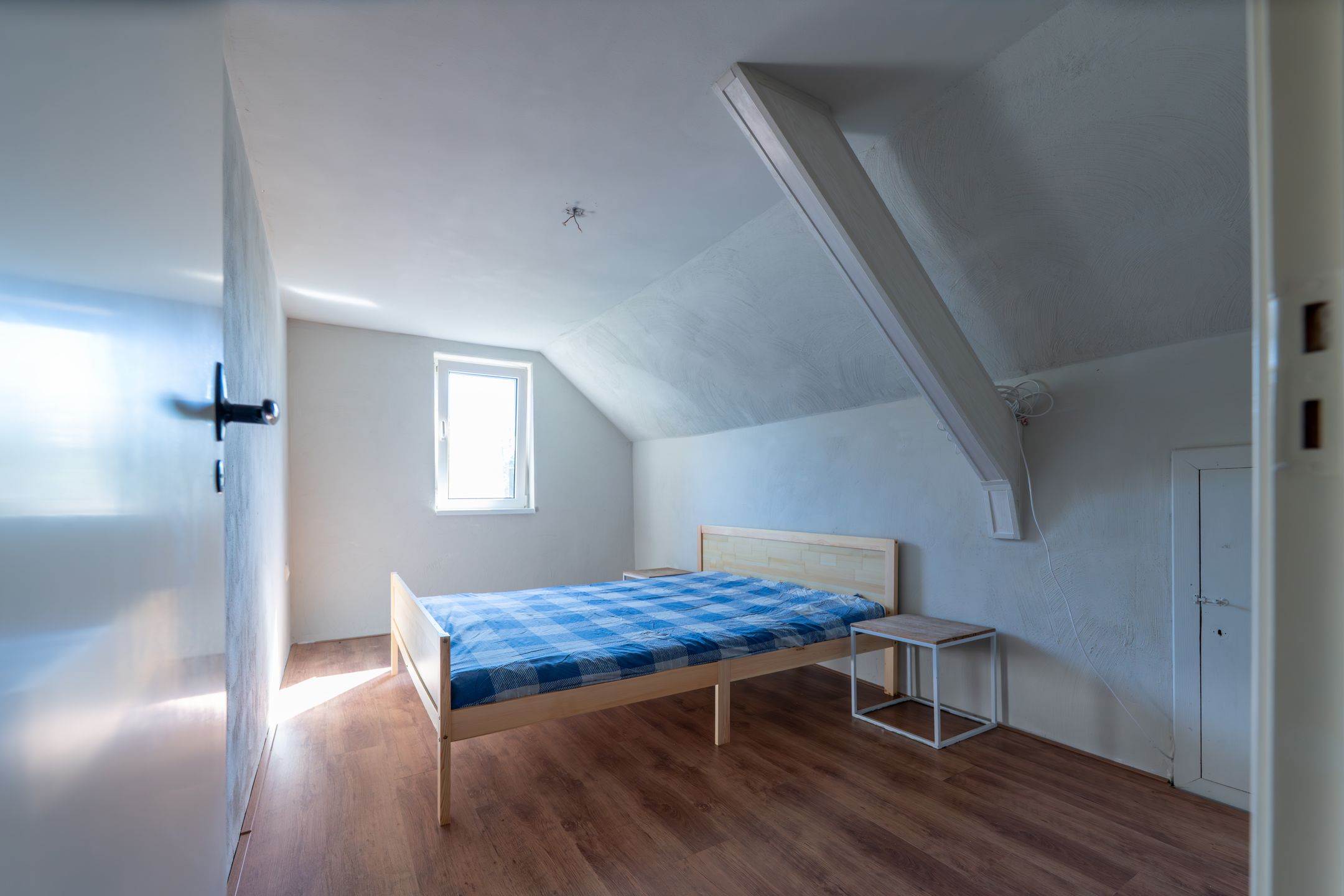Photo 21 of Deckersstraat 12