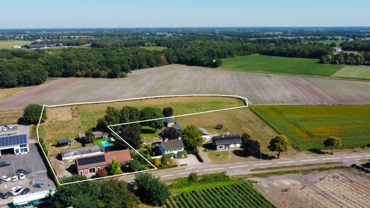 Foto 32 van Deckersstraat 12