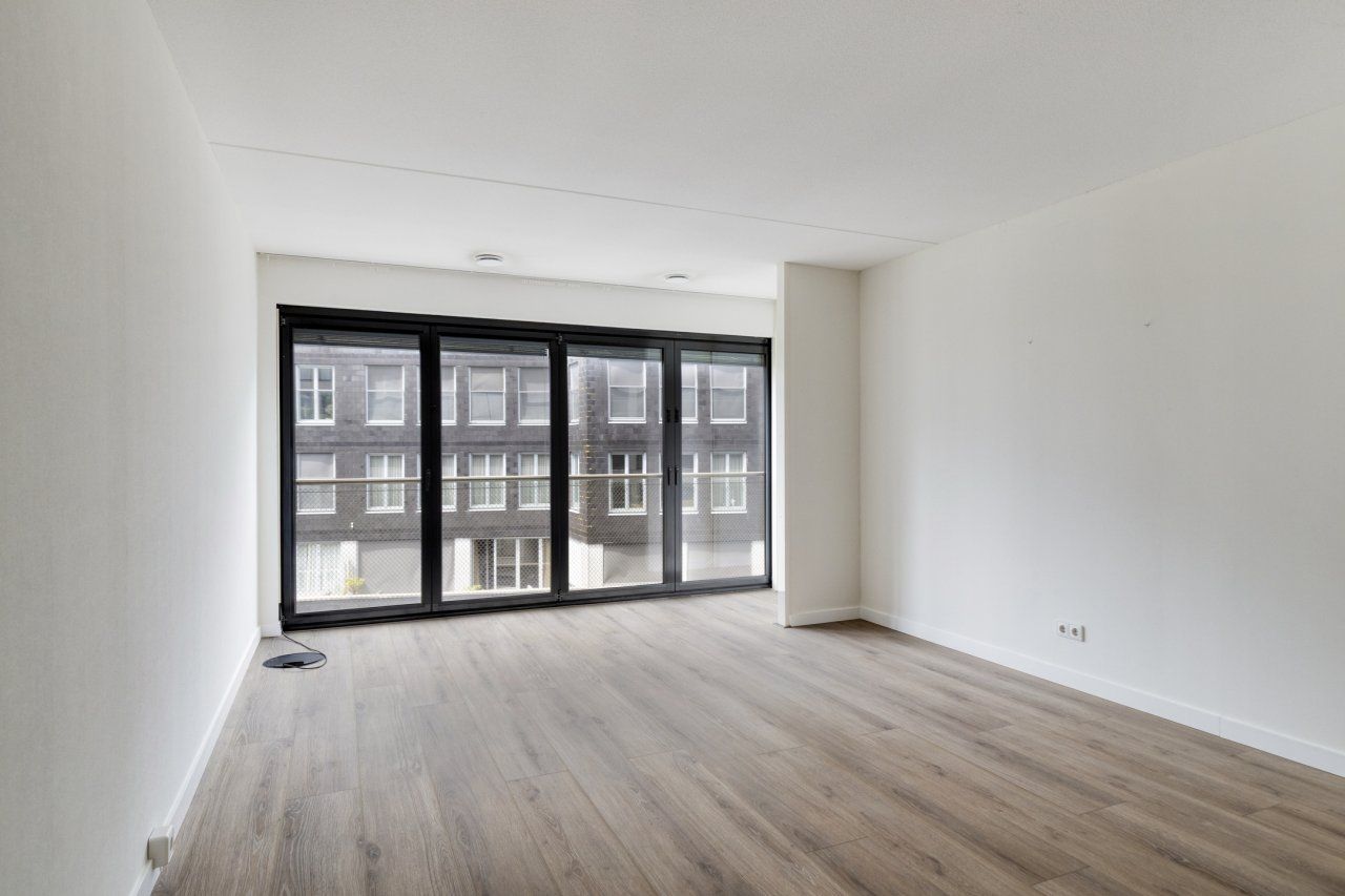 Foto 6 van Purperhoedenveem 108