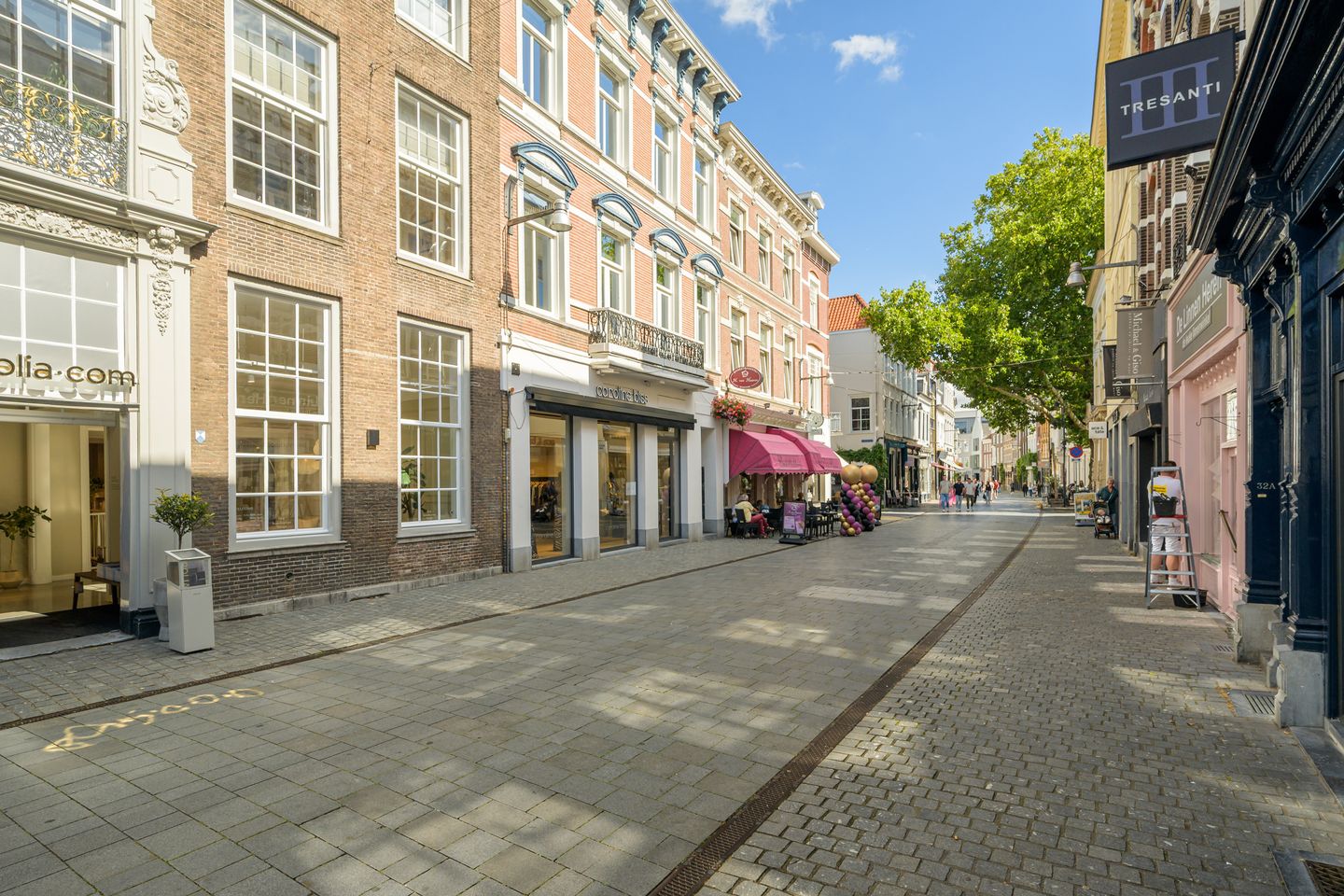 Photo 10 of Veemarktstraat 25-B