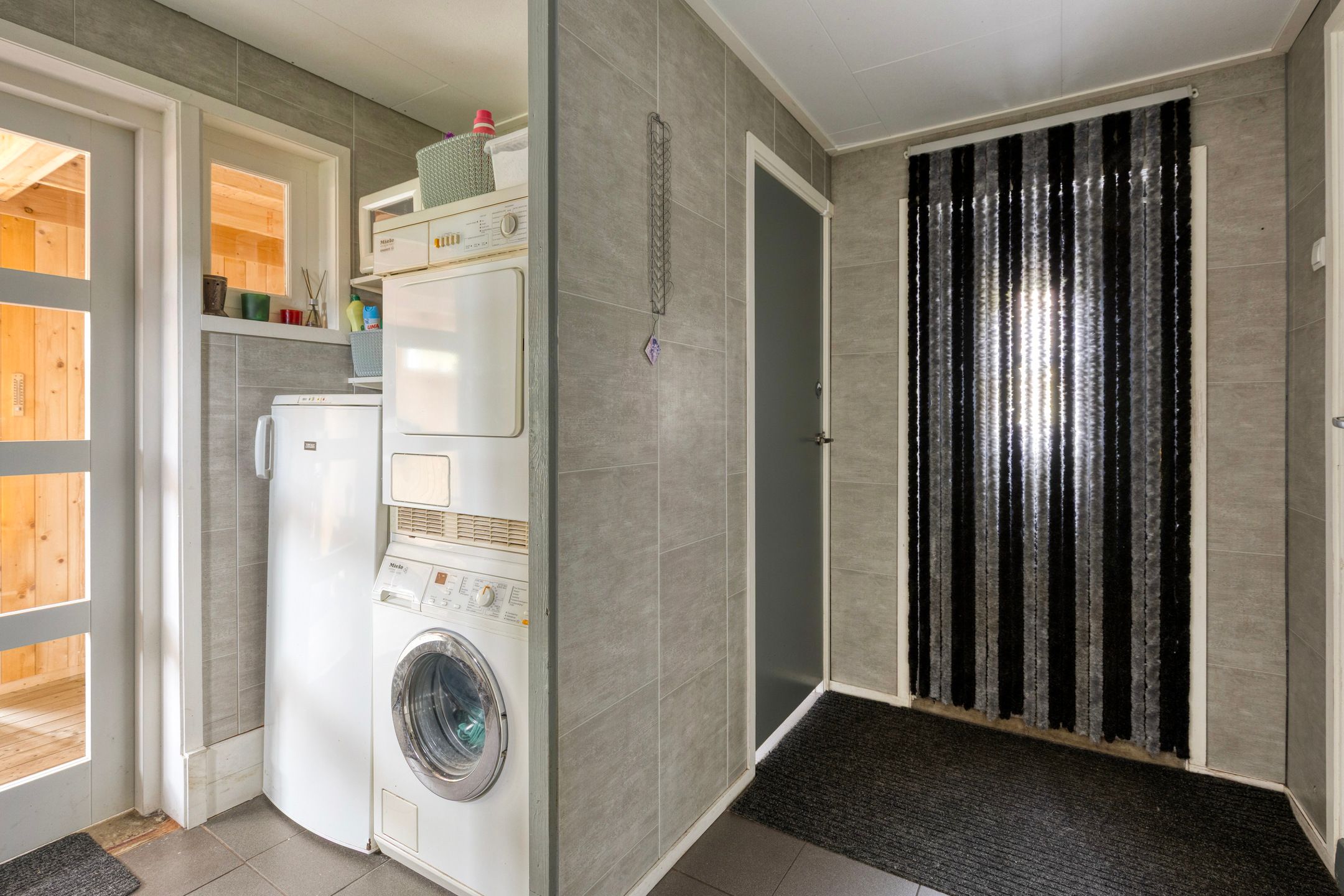 Foto 21 van Veelerveensterweg 92